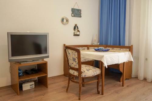 Apartments Jakov