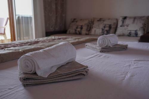 Apartments Jakov