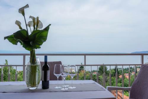 Apartments Jakov