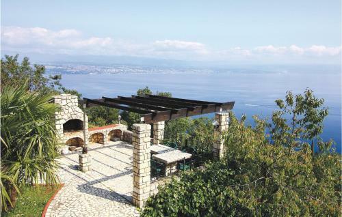 Four-bedroom Holiday Home In Lovran