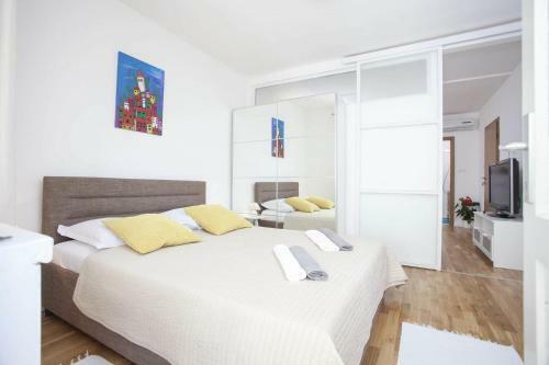 Apartments Maja - 50m From Beach