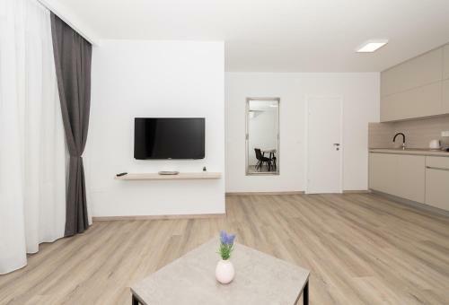Beach Apartments Mara