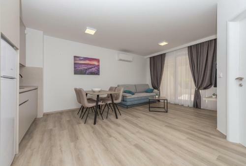 Beach Apartments Mara