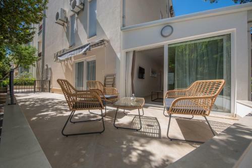 Beach Apartments Mara