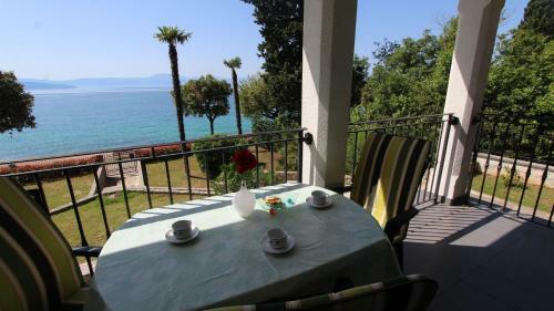 Hostal Apartments ?karpa