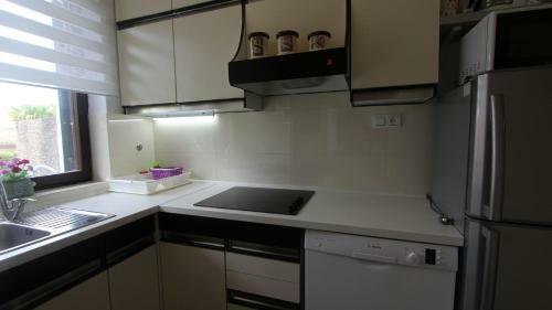 Hostal Apartments John
