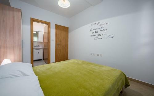 Hostal The Willow Garden Apartment House