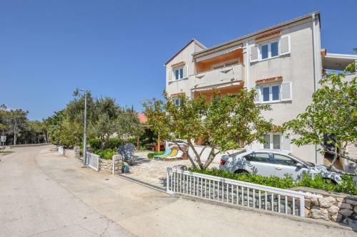 Apartments Mark