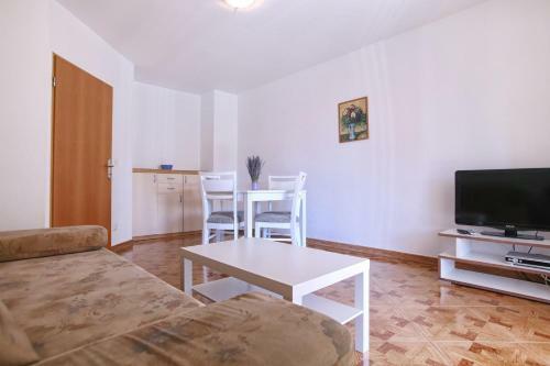 Apartments Istriensonne - Haus Anto