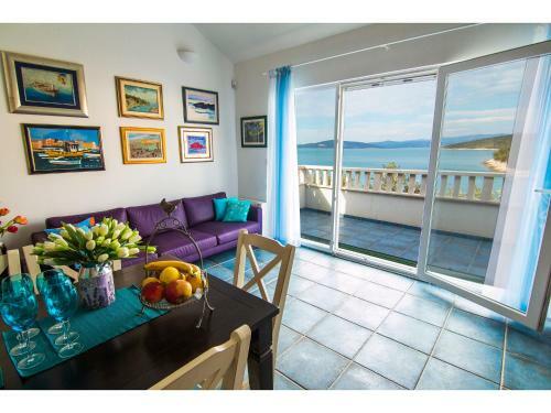 Stunning 7-bed Villa In Maslinica With Pool