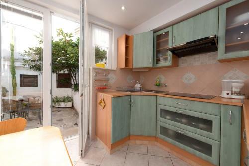 Apartments & Room Armanda
