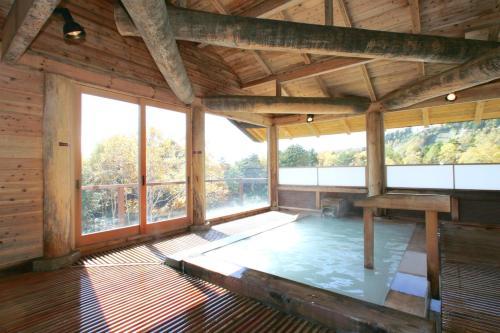 Manza Onsen Nisshinkan