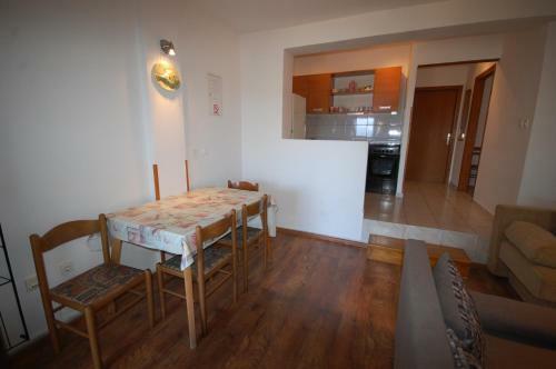 Apartments Snjezana