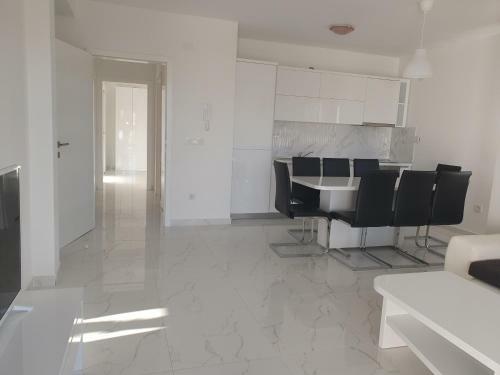 Apartamento Villa Sandy With A Pool
