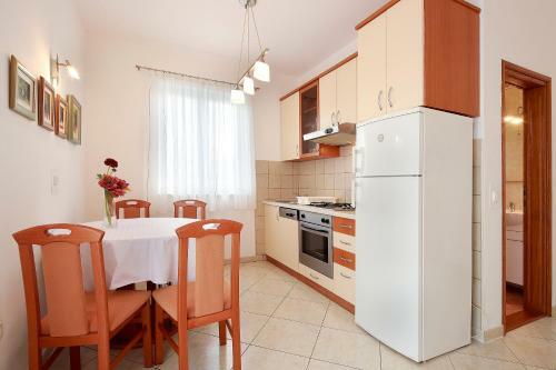 Apartments Pero