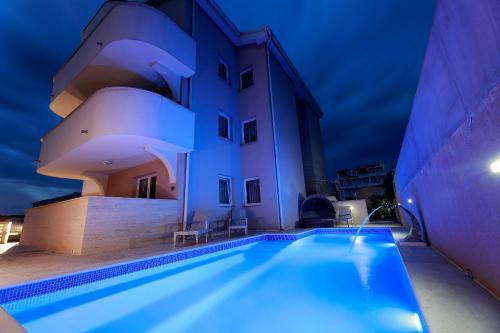 Apartamentos Villa Pool Centrale