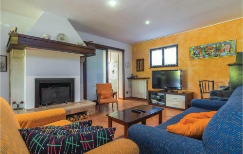 Two-bedroom Holiday Home In Novigrad