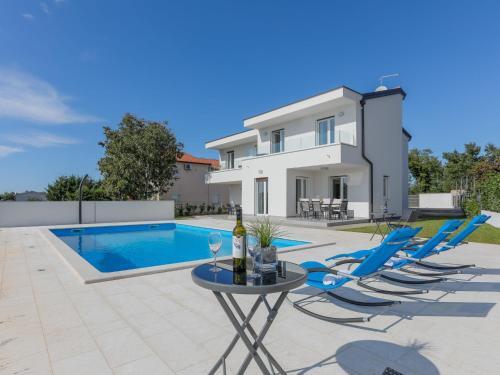 Holiday Home Villa Tonka