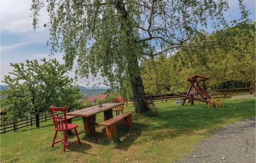 Four-bedroom Holiday Home In Novi Marof