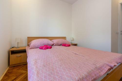 Apartments Leoalemar