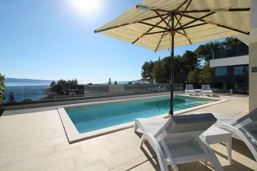Luxury, Seafront Villa Ivan With Heated Pool Only 100m From Beach