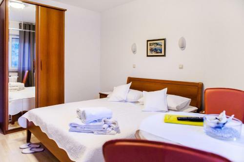 Hostal Apartments And Rooms Anka - Jacuzzi