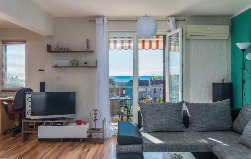 Apartment Sanja Near The Beach And Center
