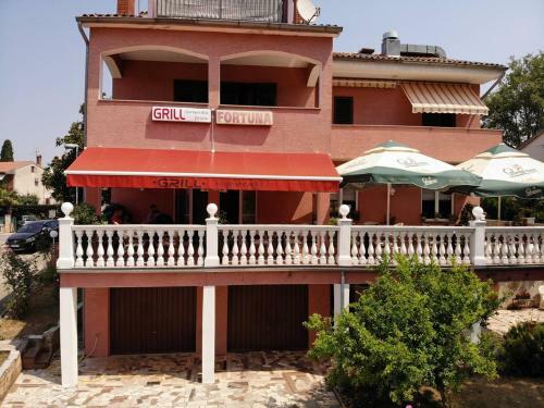 Hostal Two Bed Rooms Fortuna Near The Beach