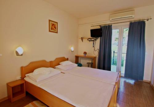 Hostal Guest Room For 2 Persons
