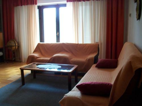 Hostal Apartments Katja With Garden And Pool