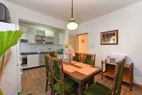 Apartments Josip 74