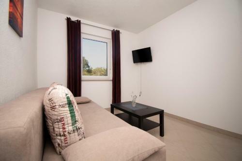 Hostal Apartmani Mirna Luka