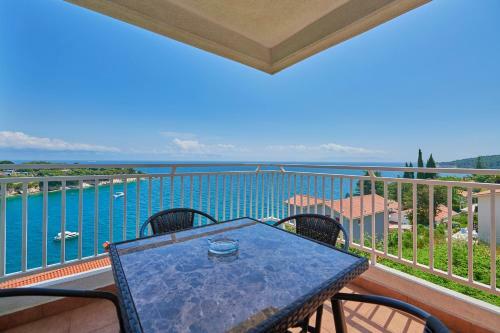 Apartamento House Helena 1968