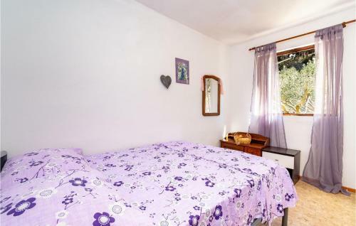 Amazing Home In Pupnat W/ 4 Bedrooms