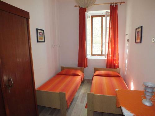 Apartments Ivan - 5 M From The Sea