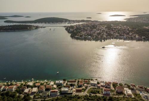 Villa Rogoznica Near Trogir, Pool And Gym
