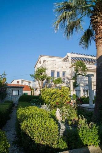 Villa More - 10m From Sea