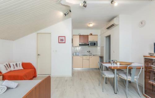 Hostal Apartments Rudi