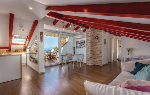 Two-bedroom Apartment In Selce
