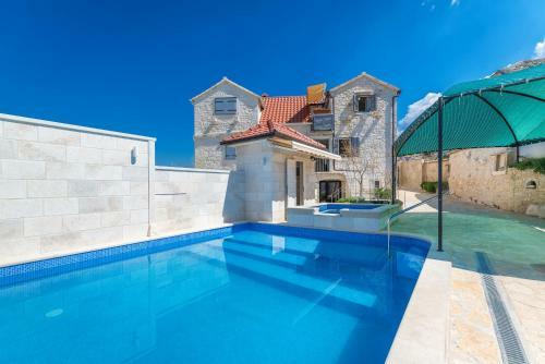 Holiday Home ?krika