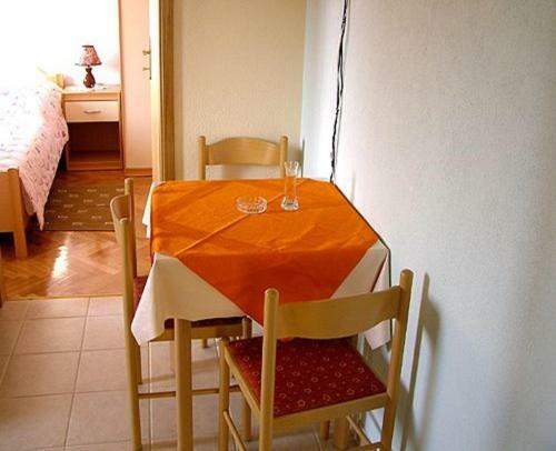 Apartments Stipan-80m From Sea