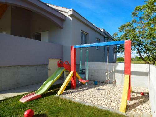 Holiday Home Stipe