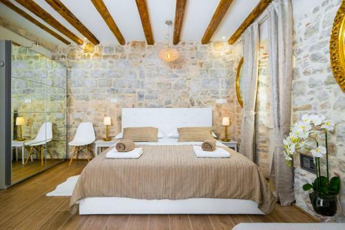 Hostal Lux Aurelius