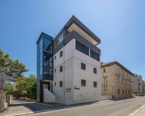 Villa Muller Apartments