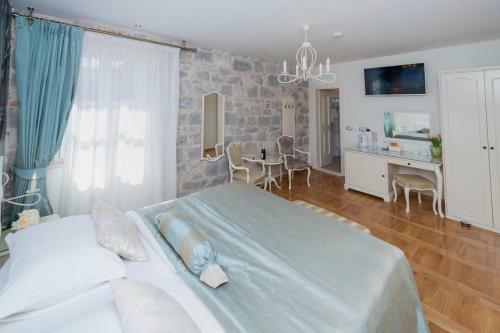 Deluxe Collection Hotel Kastel