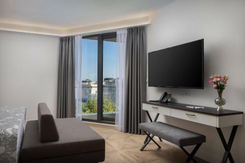 Aparthotel Ellure Luxury Suites