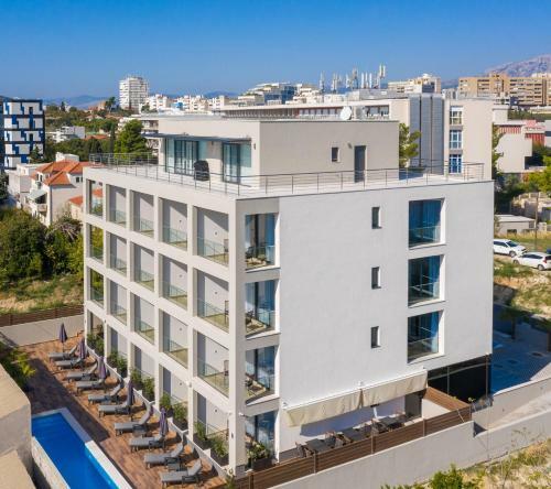 Aparthotel Ellure Luxury Suites
