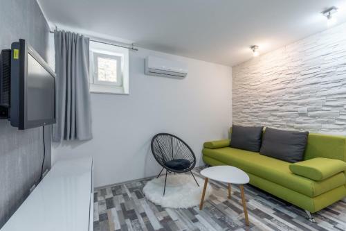Apartment 3m