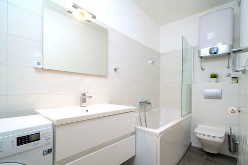 Lux Holiday Apartment On The Beach In Split