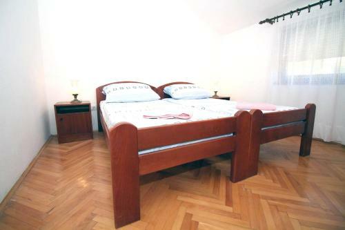Apartment With 2 Bedrooms In Tisno With Wifi